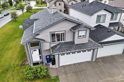 98 Canoe Square SWAirdrie, AB T4B 2N5