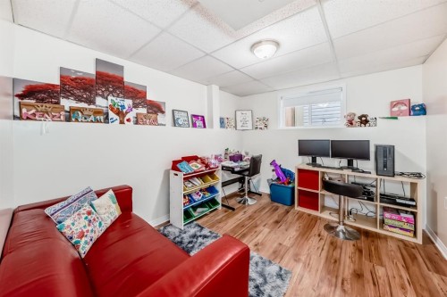 98 Canoe Square Sw, Airdrie, AB 