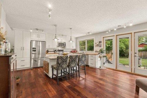 3216 Oakwood Drive Sw, Calgary, AB 