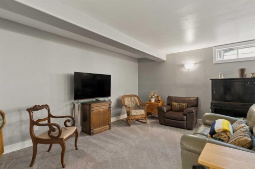 3216 Oakwood Drive Sw, Calgary, AB 