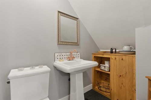 3216 Oakwood Drive Sw, Calgary, AB 