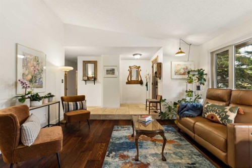 3216 Oakwood Drive Sw, Calgary, AB 