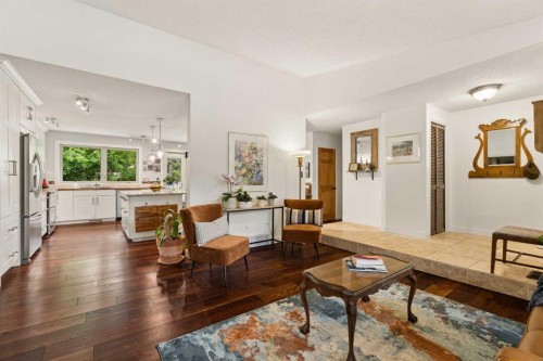 3216 Oakwood Drive Sw, Calgary, AB 
