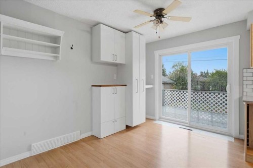 4408 8 Avenue Sw, Calgary, AB 