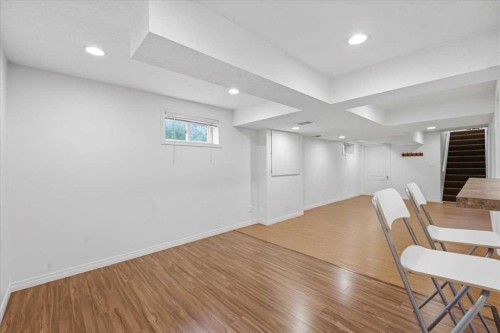 4408 8 Avenue Sw, Calgary, AB 