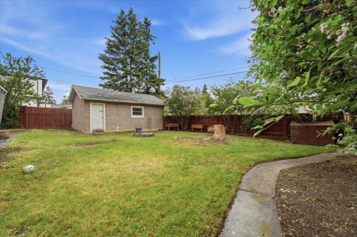 4408 8 Avenue Sw, Calgary, AB 
