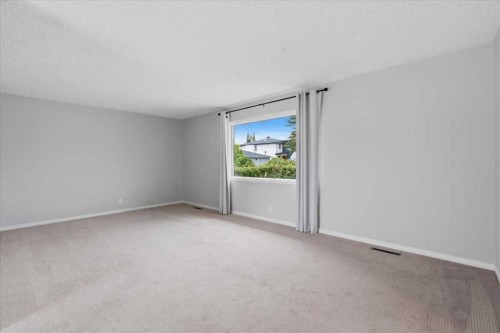 4408 8 Avenue Sw, Calgary, AB 