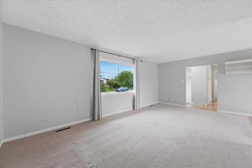 4408 8 Avenue Sw, Calgary, AB 
