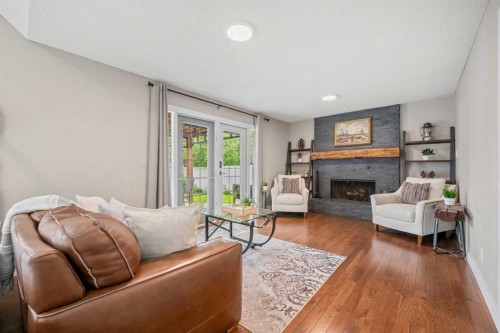 1124 Lake Wapta Way Se, Calgary, AB 
