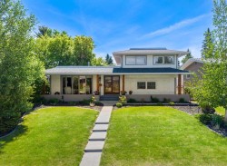 1124 Lake Wapta Way SE Calgary, AB T2J 2N7