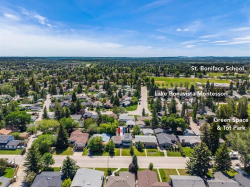 1124 Lake Wapta Way Se, Calgary, AB 