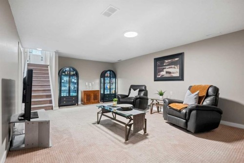 1124 Lake Wapta Way Se, Calgary, AB 