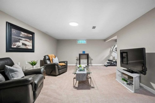 1124 Lake Wapta Way Se, Calgary, AB 