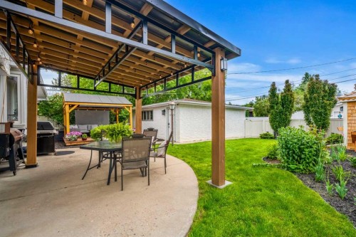 1124 Lake Wapta Way Se, Calgary, AB 