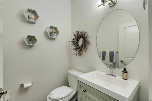58 Valley Pointe Bay Nw, Calgary, AB 