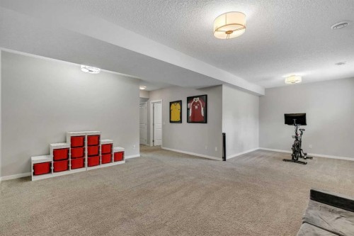 58 Valley Pointe Bay Nw, Calgary, AB 
