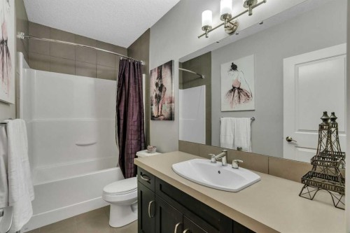 58 Valley Pointe Bay Nw, Calgary, AB 