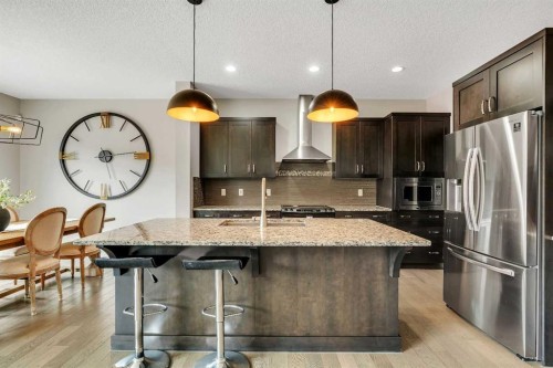 58 Valley Pointe Bay Nw, Calgary, AB 