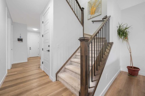 346 Edith Road Nw, Calgary, AB 