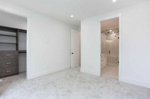 1108 6 Street Ne, Calgary, AB - Indoor Photo Showing Other Room