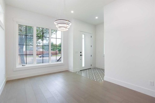 1108 6 Street Ne, Calgary, AB - Indoor Photo Showing Other Room