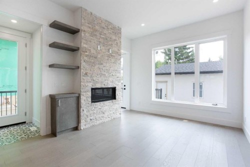 1108 6 Street Ne, Calgary, AB - Indoor With Fireplace
