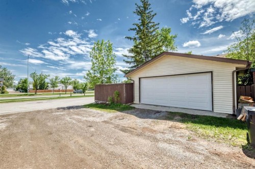 103 Rivervalley Crescent Se, Calgary, AB 
