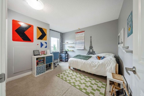 15 Woodmont Green Sw, Calgary, AB 