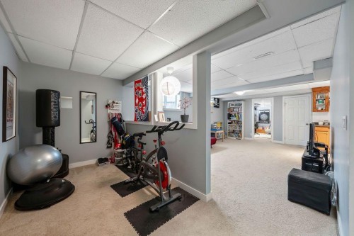 15 Woodmont Green Sw, Calgary, AB 