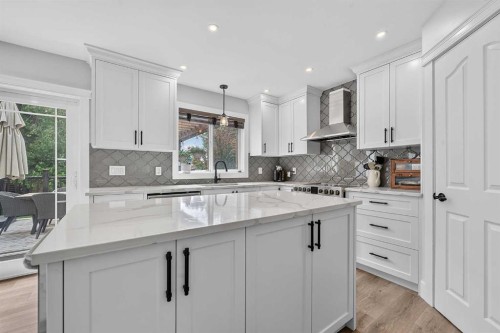 82 Douglasview Circle Se, Calgary, AB 