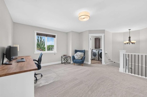 82 Douglasview Circle Se, Calgary, AB 