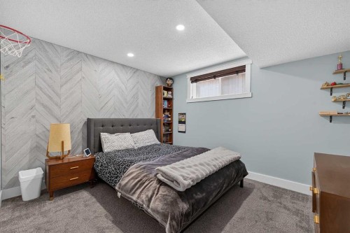 82 Douglasview Circle Se, Calgary, AB 