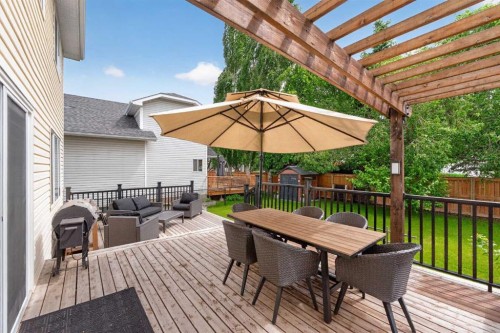 82 Douglasview Circle Se, Calgary, AB 