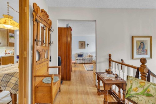 4115 Edgemont Hill Nw, Calgary, AB 