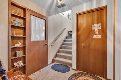 4115 Edgemont Hill Nw, Calgary, AB 