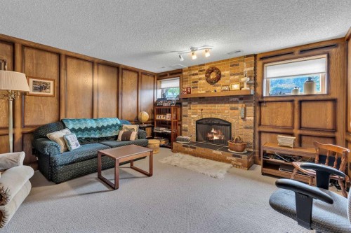 4115 Edgemont Hill Nw, Calgary, AB 