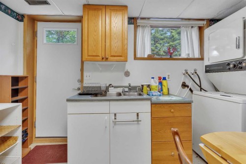 4115 Edgemont Hill Nw, Calgary, AB 