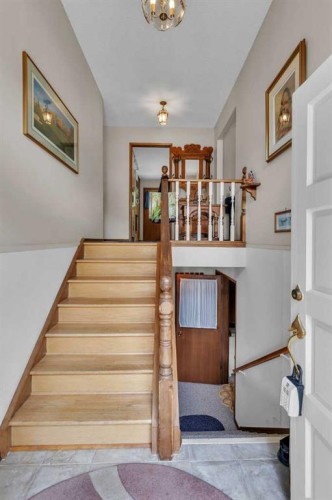 4115 Edgemont Hill Nw, Calgary, AB 
