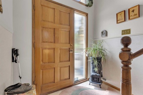 4115 Edgemont Hill Nw, Calgary, AB 