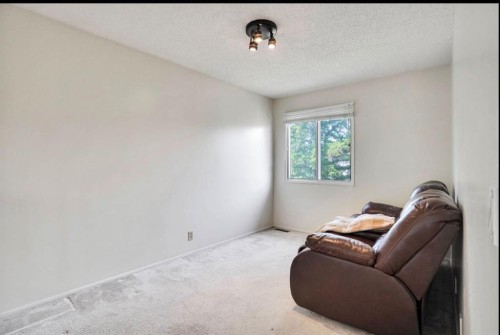 164 Woodsman Lane, Calgary, AB 