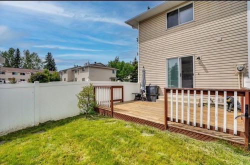 164 Woodsman Lane, Calgary, AB 