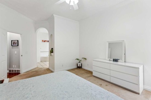 5 Royal Crest Terrace Nw, Calgary, AB 
