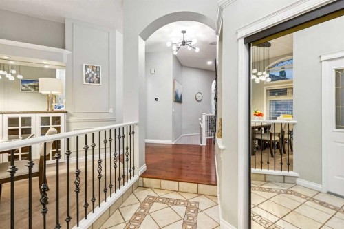 5 Royal Crest Terrace Nw, Calgary, AB 