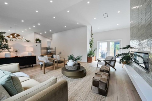 3111 Leduc Crescent Sw, Calgary, AB 