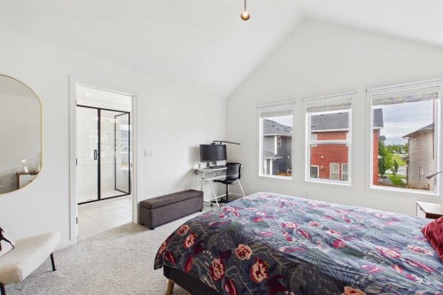 395 Copperhead Way Se, Calgary, AB 