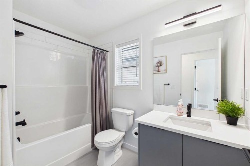 395 Copperhead Way Se, Calgary, AB 