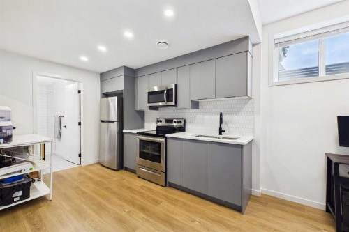 395 Copperhead Way Se, Calgary, AB 