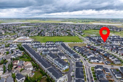 395 Copperhead Way Se, Calgary, AB 