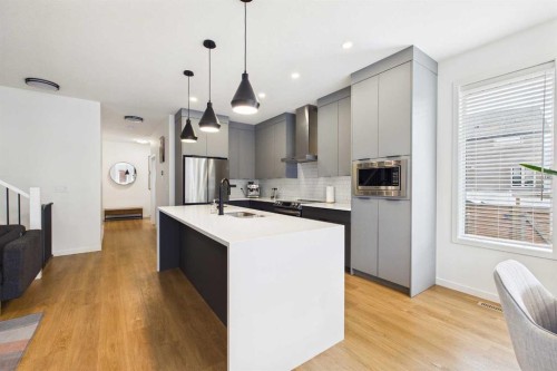395 Copperhead Way Se, Calgary, AB 