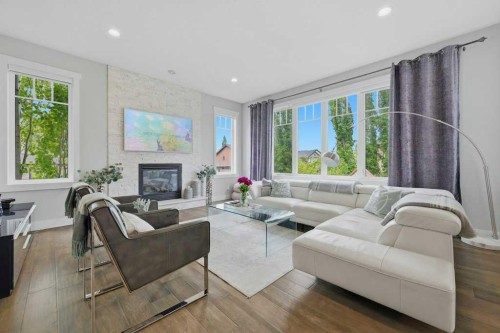 73 Westpark Crescent Sw, Calgary, AB 